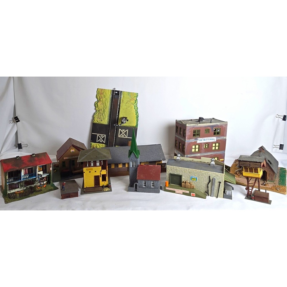 HO Model Railroad Building Lot of 11 General Store Church Station Warehouse Barn